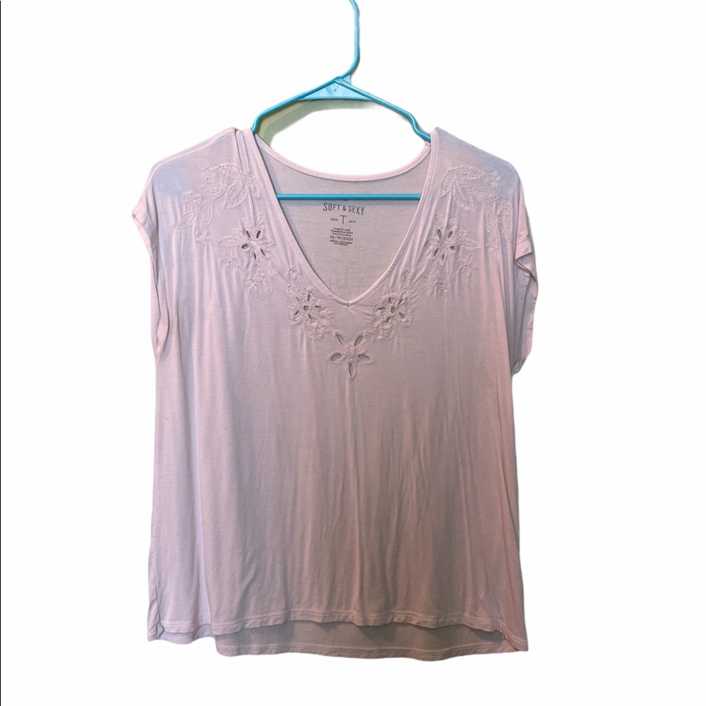 Cutout Detailed Top